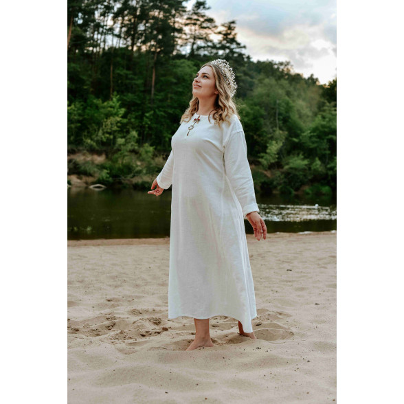 Etnogrāfiska lina kleita balta